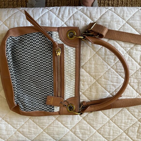 Fossil Crossbody Bag - Picture 1 of 3